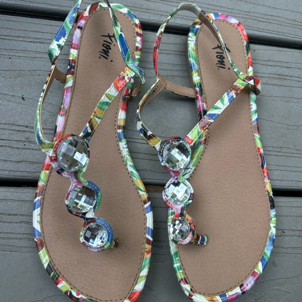 FIONI Clothing Multicolor Floral Gem-Accent T-Strap Sandals